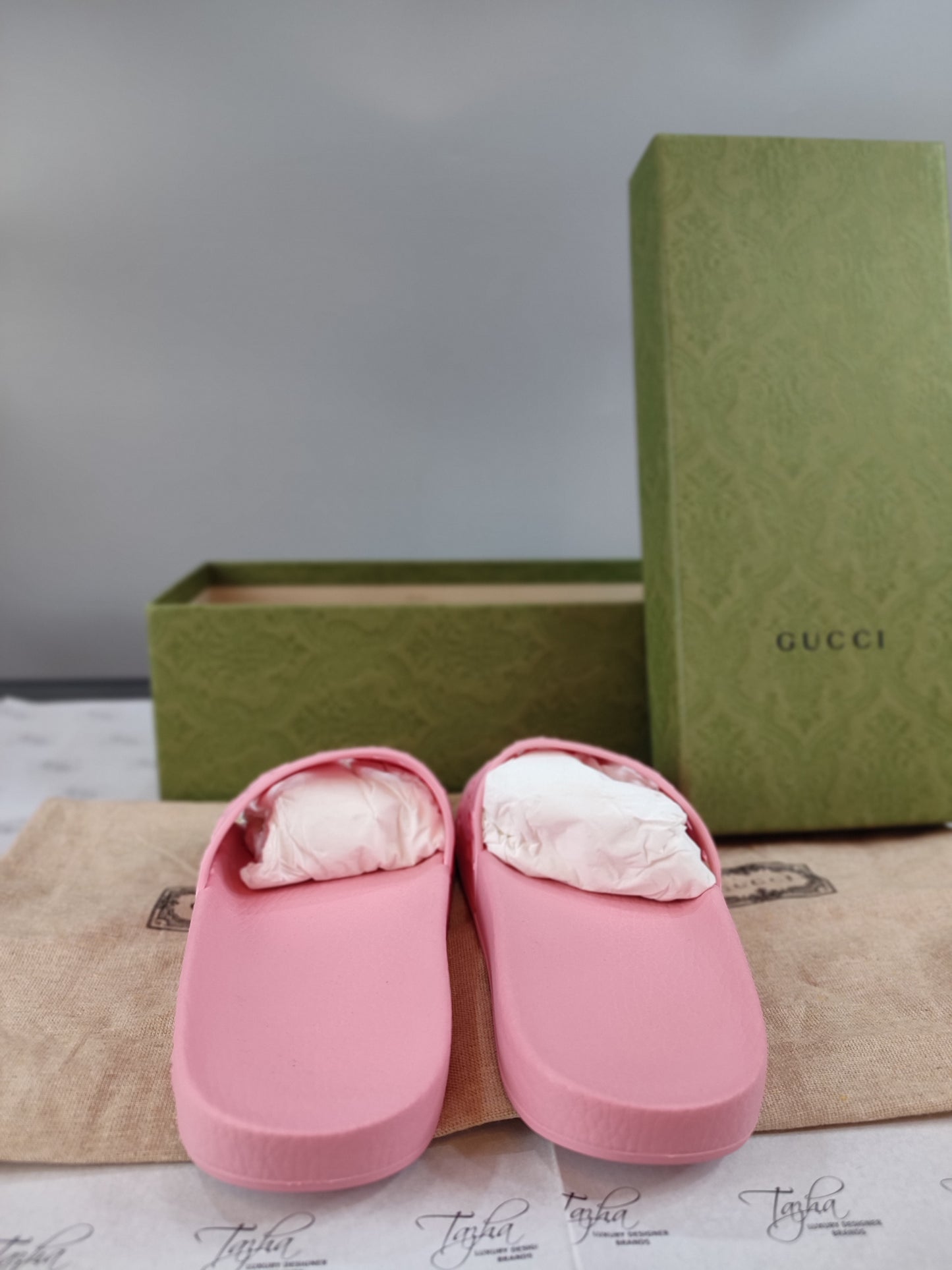 Gucci GG Rose Rubber Flat Slides