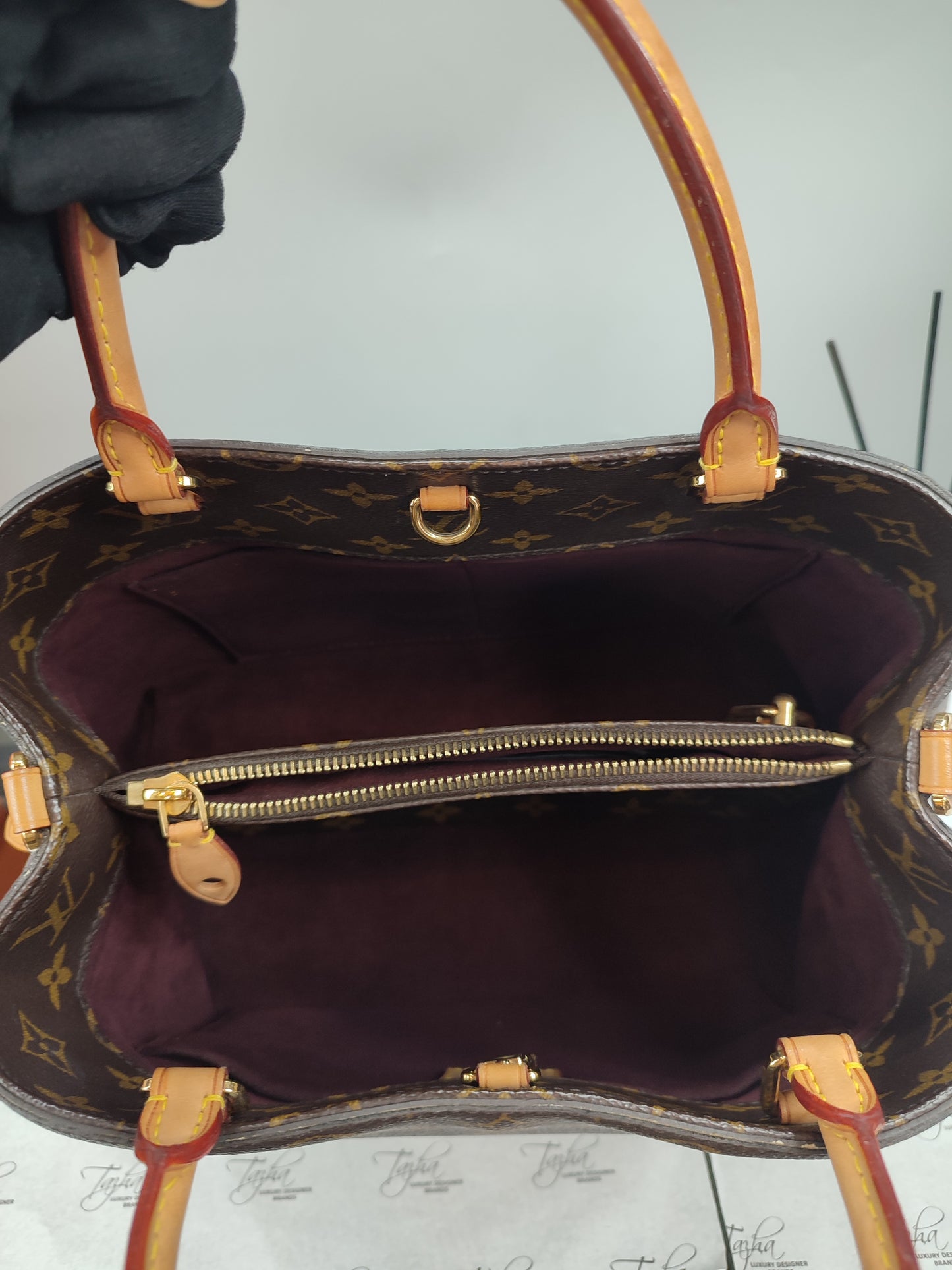 Louis Vuitton Montaigne MM Two Way Hand Bag