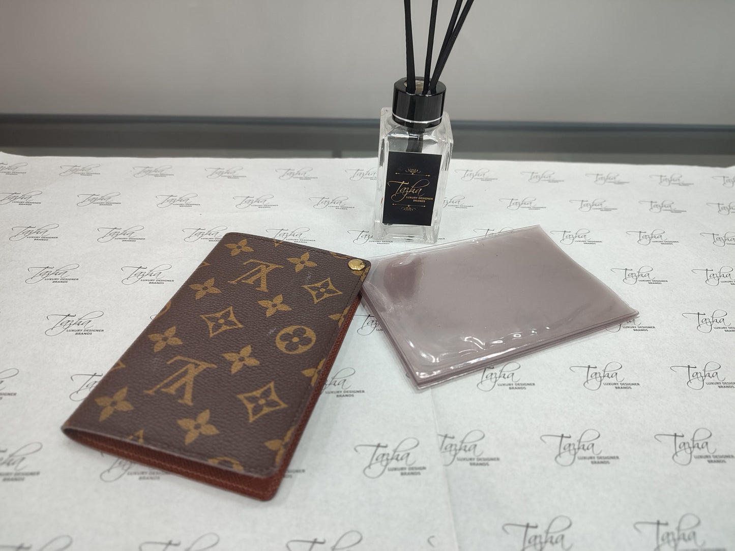 Louis Vuitton Card/Passport Case