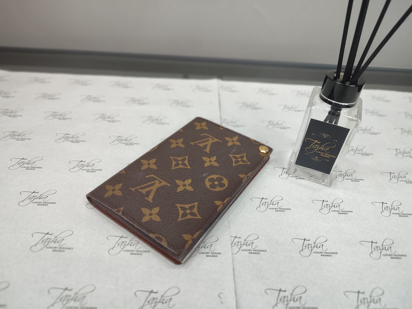 Louis Vuitton Card/Passport Case